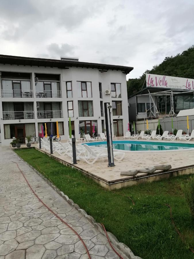 Vila Hercules Дубова Екстер'єр фото