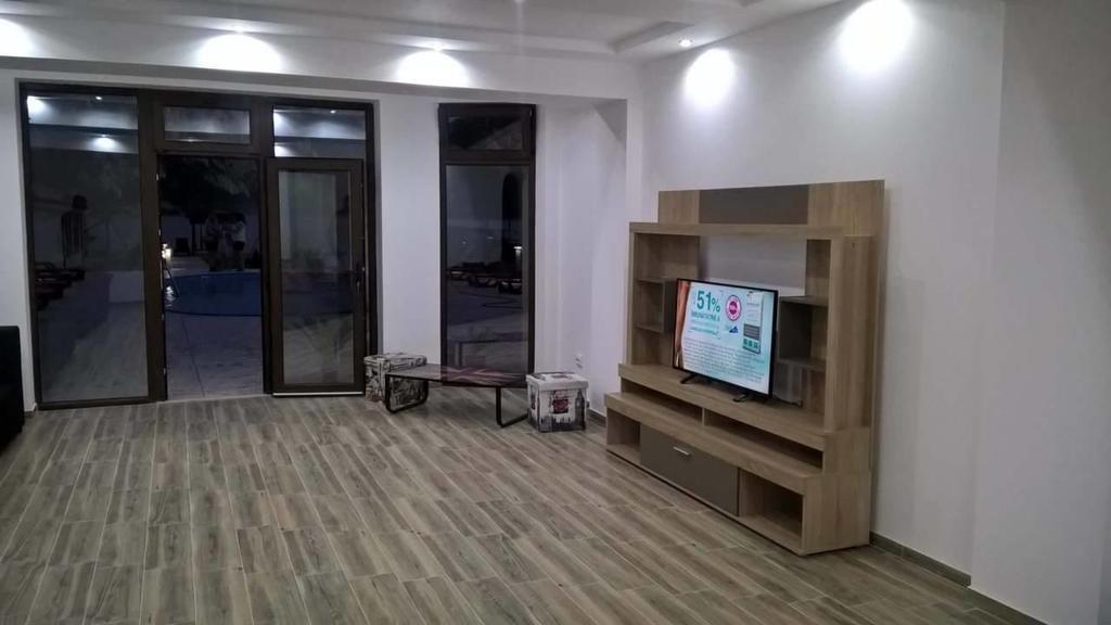 Vila Hercules Дубова Екстер'єр фото